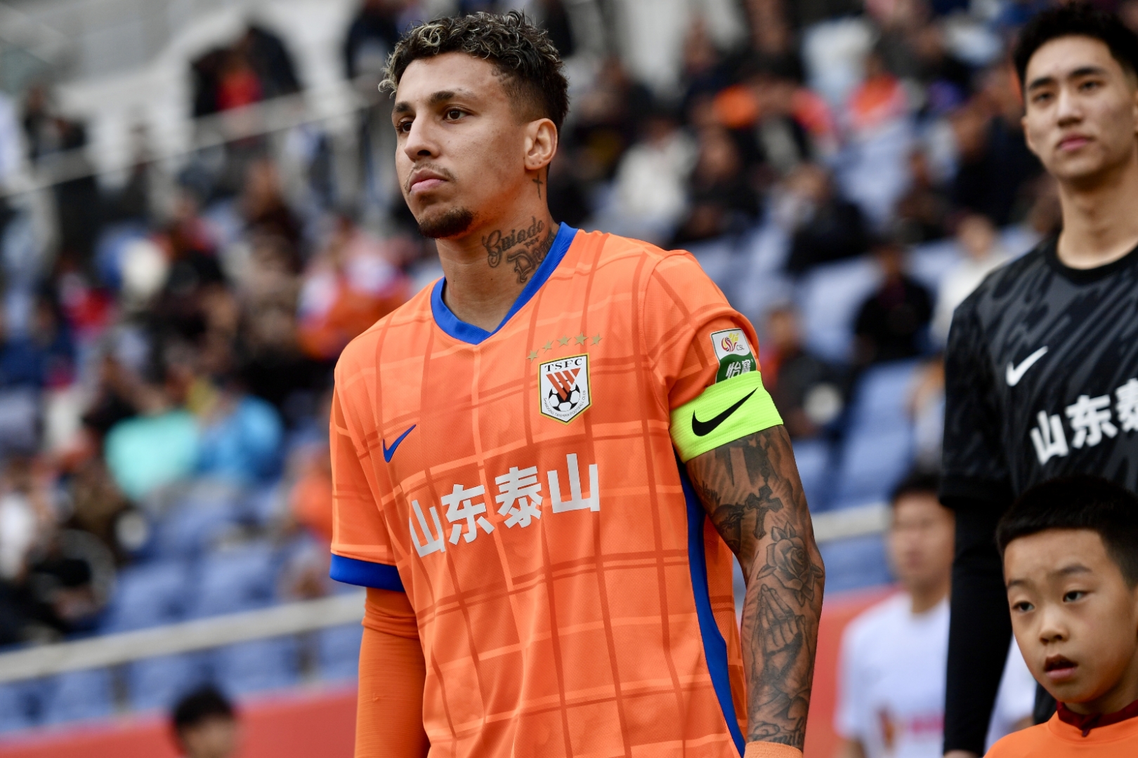 亚博体育-西甲赛程吃紧，山东泰山今晚回应争议，话题不断，身体对抗强度拉满的简单介绍-亚博体育