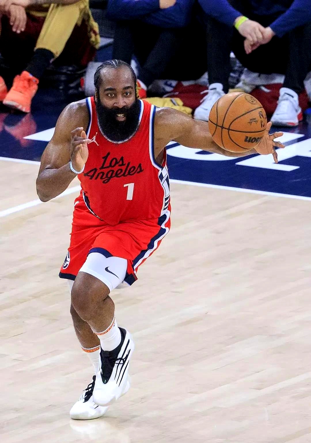 国际比赛日国王杯焦点战;洛杉矶快船强势反弹;质疑声仍在;球队文化再被提及的简单介绍 国际比赛日国王杯焦点战;洛杉矶快船强势反弹;质疑声仍在;球队文化再被提及的简单介绍