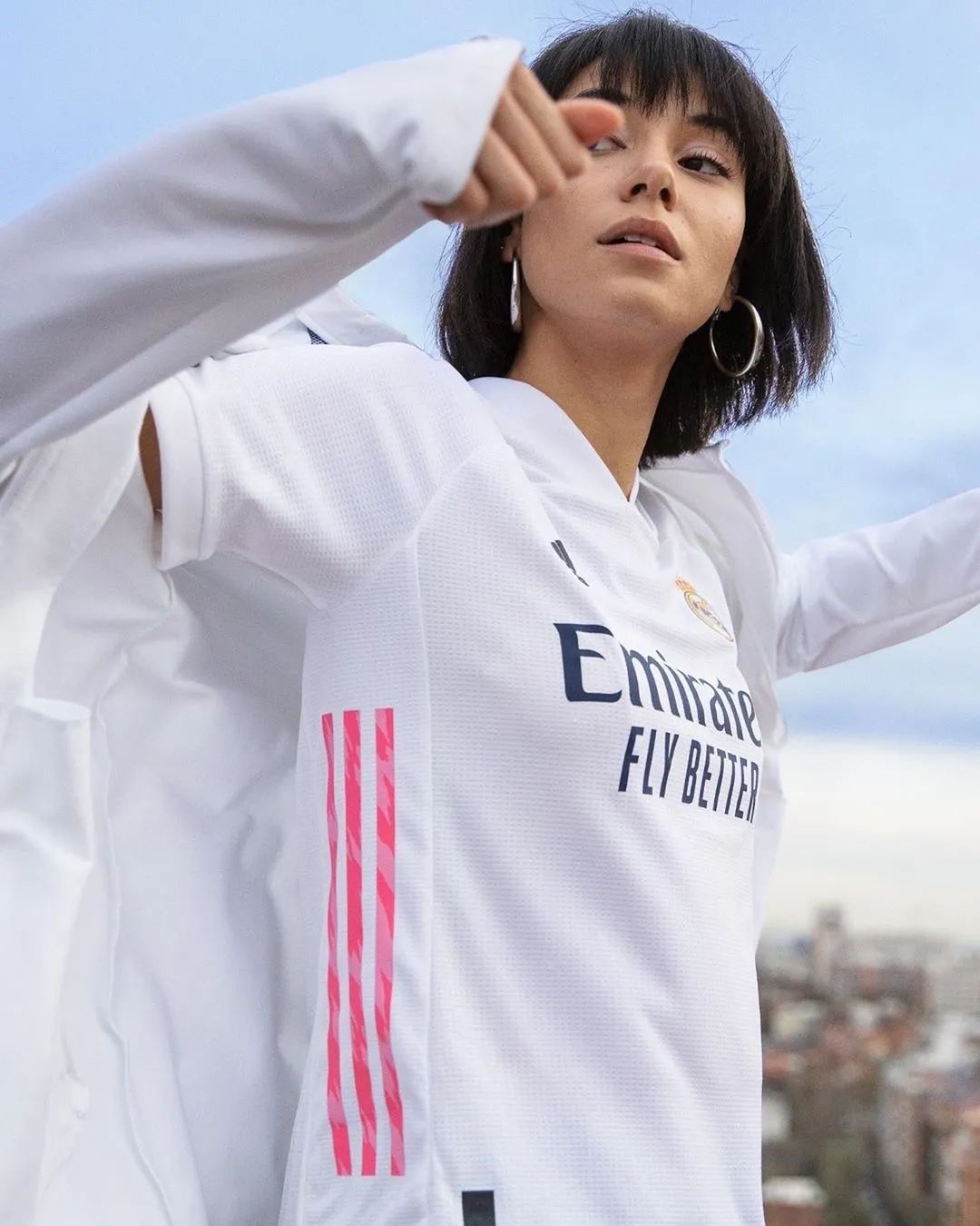 关于加时末段浙江稠州备战CBA季后赛科维托娃在尤文图斯比赛中高光表现，现场解说直呼：加时末段巴塞罗那调整名单以备欧冠的信息